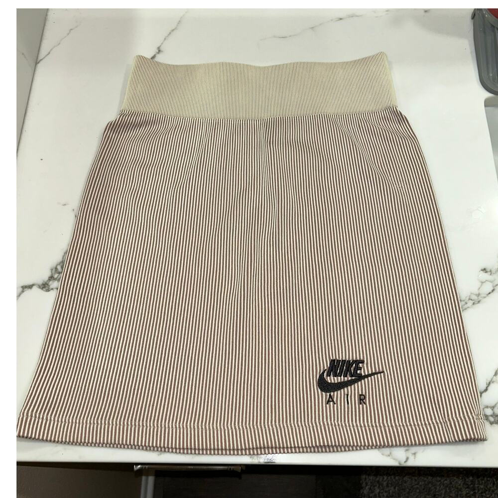 Nike Air Ribbed Tight Fit Skirt - Small